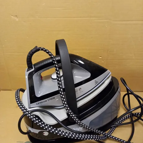 TOWER CERAGLIDE 2700W STEAM GENERATOR IRON