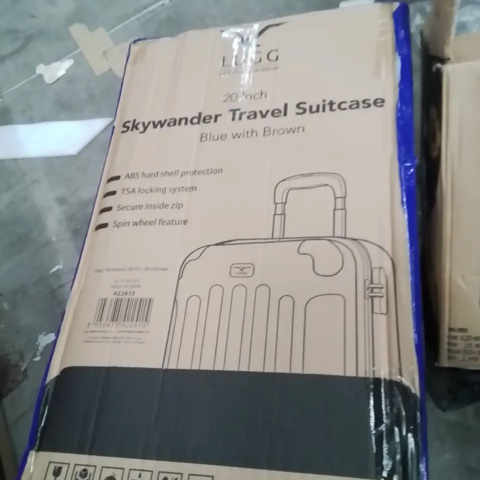 BOXED LUGG 20INCH SKYWANDER TRAVEL SUITCASE BLUE WITH BROWN 