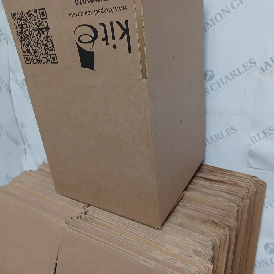 LOT OF APPROXIMATELY 74 CARDBOARD BOXES - EACH MEASURING 26X26X26CM