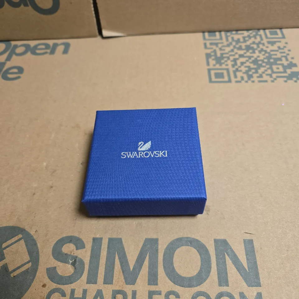 SWAROVSKI CRYSTAL NECKLACE – CLEAR TEARDROP PENDANT (BOXED)