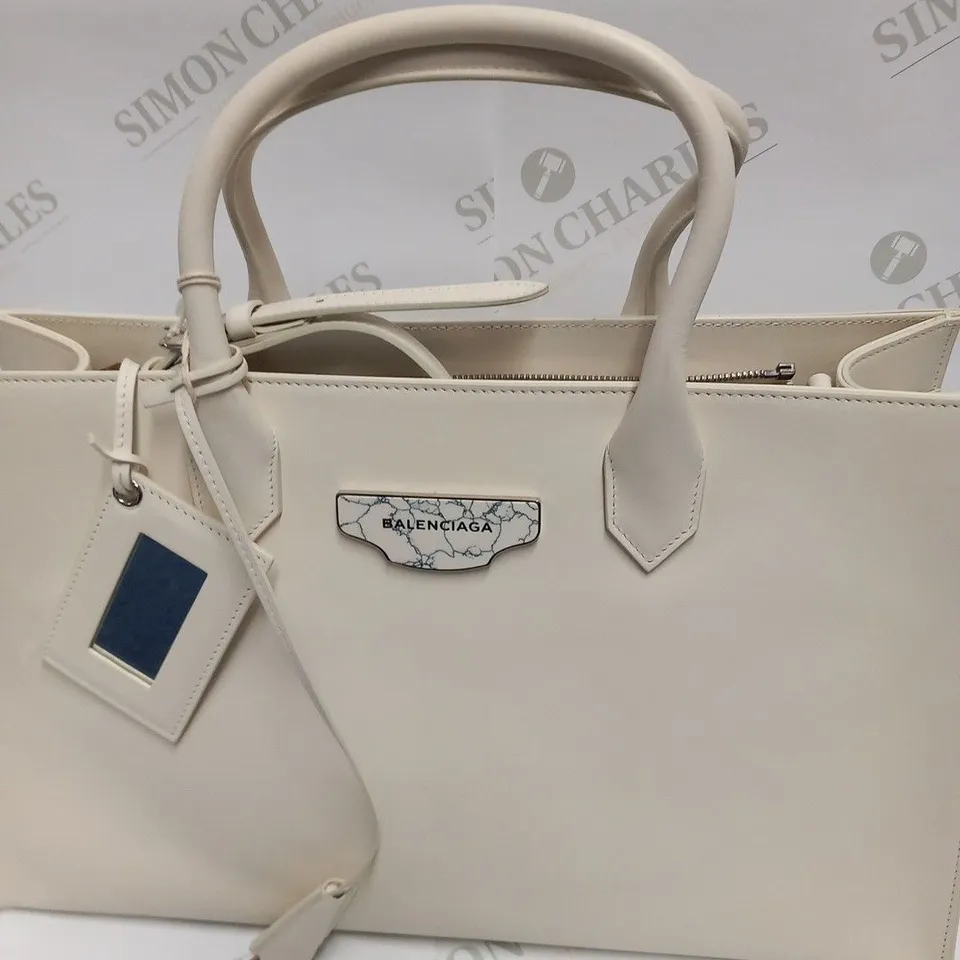 BALENCIAGA CREAM LEATHER HANDBAG