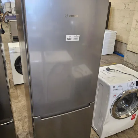 BOSCH KGN33NLEAG SERIES 2 FREESTANDING FRIDGE FREEZER WITH MULTIBOX
