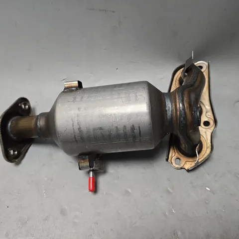 UNBRANDED CATALYTIC CONVERTER 