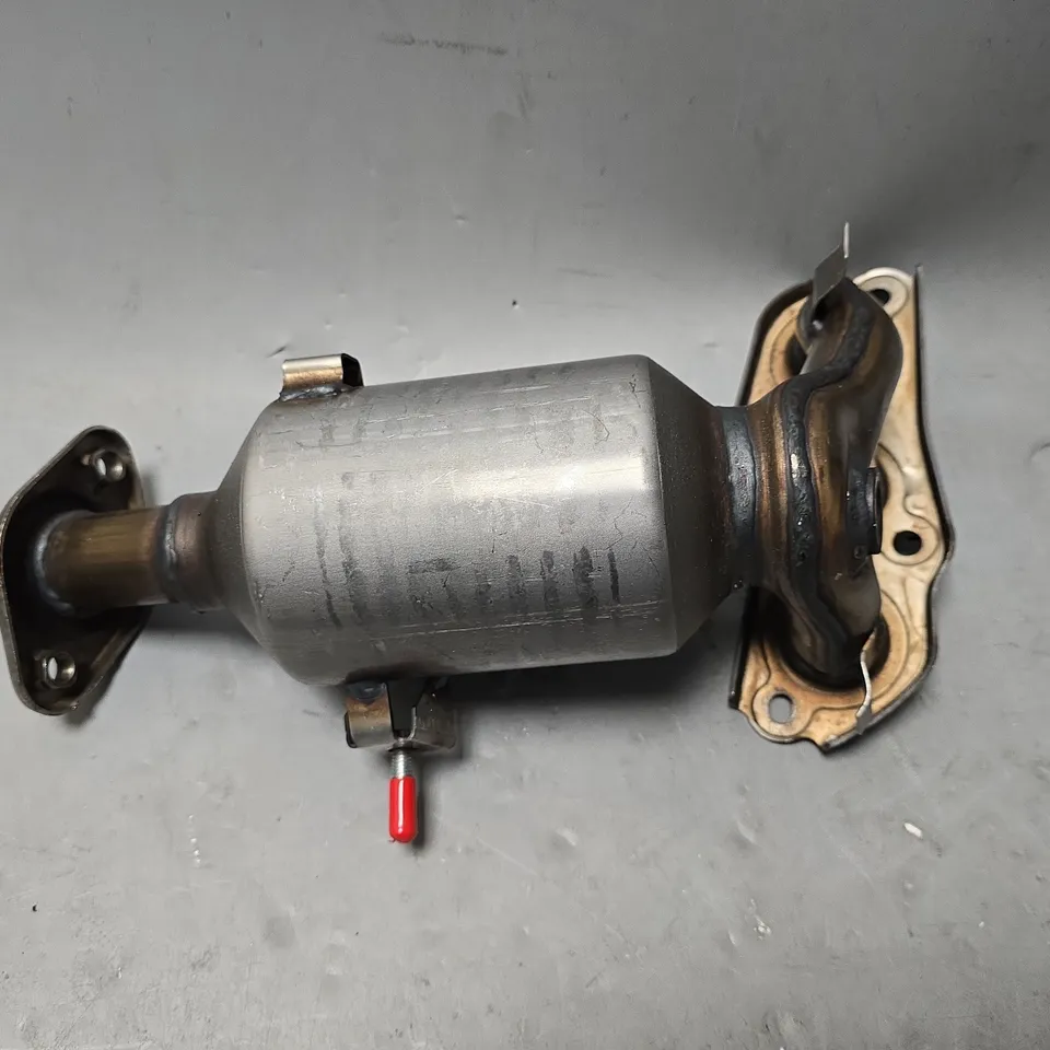 UNBRANDED CATALYTIC CONVERTER 