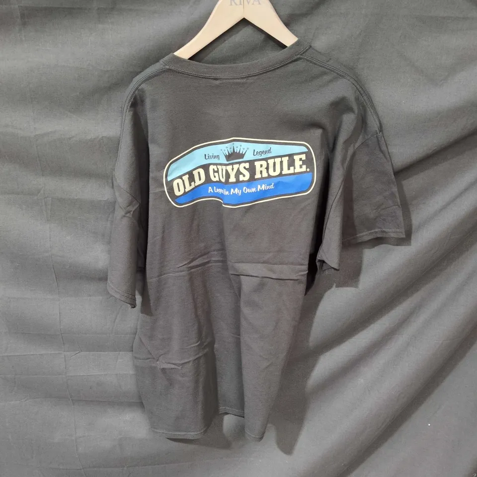 OLD GUYS RULE T-SHIRT – GREY, UK XL