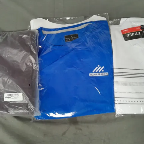 BOX OF APPROXIMATELY 20 ASSORTED CLOTHING AND FASHION ITEMS IN VARIOUS STYLES, SIZES, AND COLOURS - COLLECTION ONLY