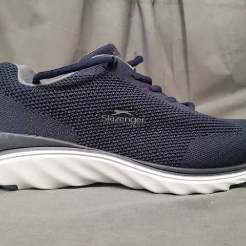 PAIR OF SLAZENGER SHOES IN NAVY UK SIZE 9