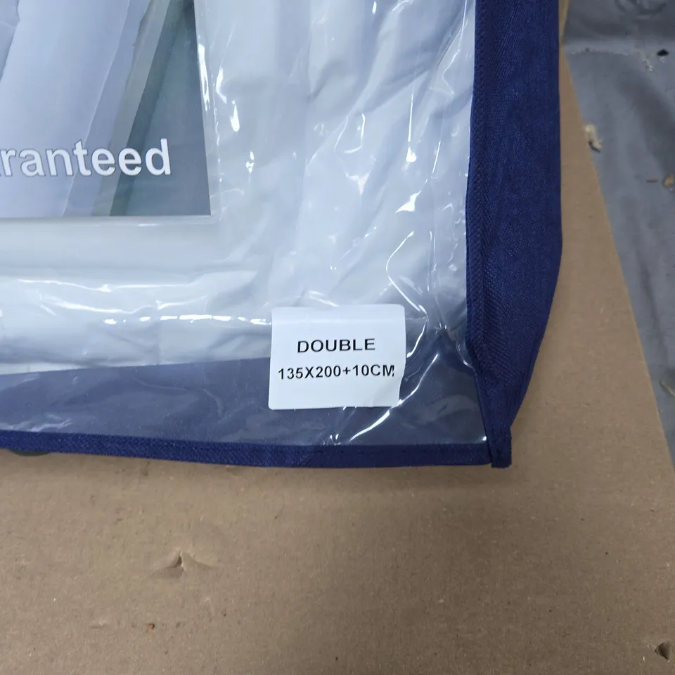 EDS SUPERSOFT MICROFIBRE MATTRESS TOPPER – DOUBLE (135X200 + 10CM) IN PROTECTIVE COVER 