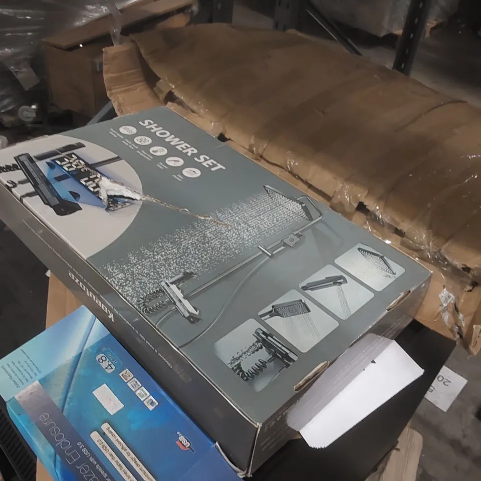 PALLET CONTAINING ASSORTED FURNITURE PARTS ECT