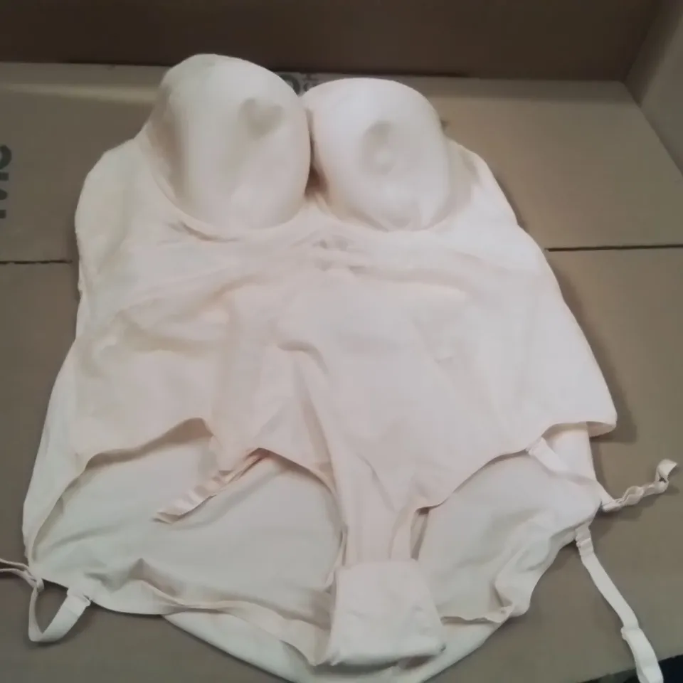 BOXED BRAND NEW APPROXIMATELY 5 SIMPLY BE PADDED BODY SUIT BLUSH SIZE 46D
