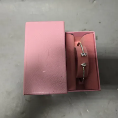 BOXED SWAROVSKI MESMERA WHITE CRYSTAL BRACELET 