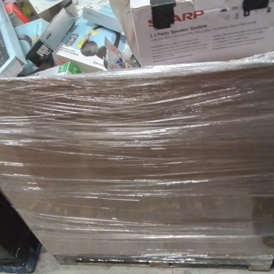 PALLET CONTAINING VERY LARGE AMOUNT OF SPEAKERS, HEADPHONES, PRINTERS AND OTHER ELECTRONIC ITEMS