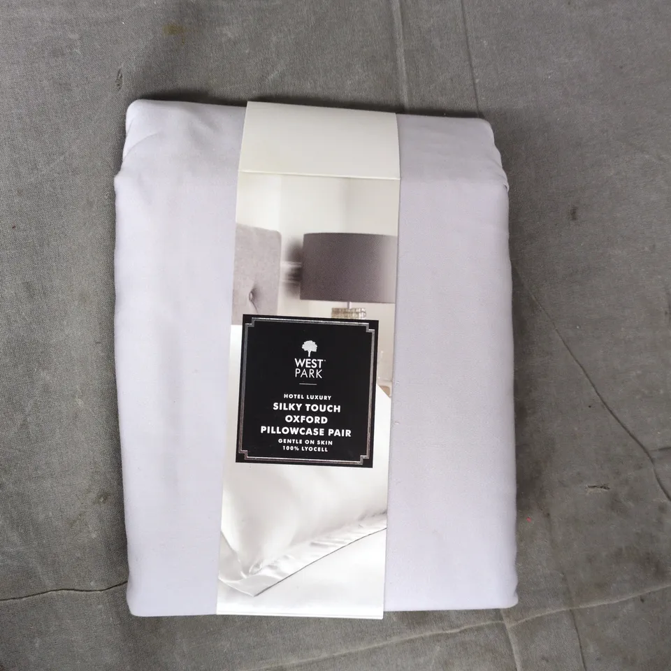 WEST PARK HOTEL LUXURY SILKY TOUCH OXFORD LYOCELL PILLOWCASE PAIR IN SILVER GREY