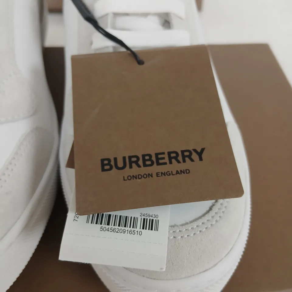 BURBERRY LOW TOP SNEAKERS – OPTIC WHITE, UK 8.5 (EU 42.5), BOXED