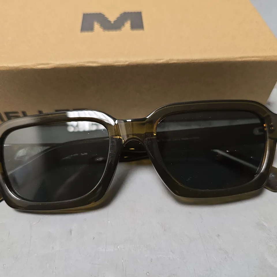 BOXED MELLER KESSIE GLASSES