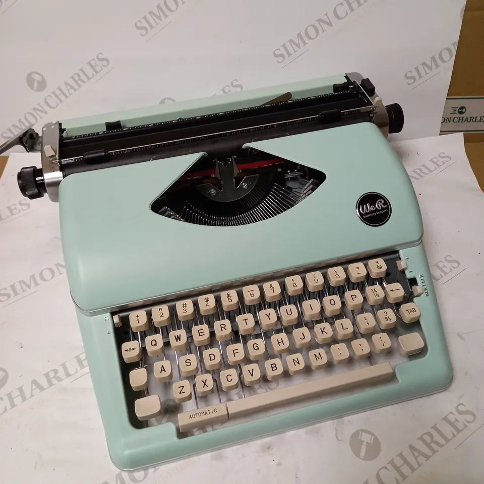 WE R MEMORY KEEPERS TYPECAST TYPEWRITER