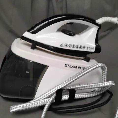 BOXED RUSSELL HOBBS STEAM POWER IRON IN WHITE