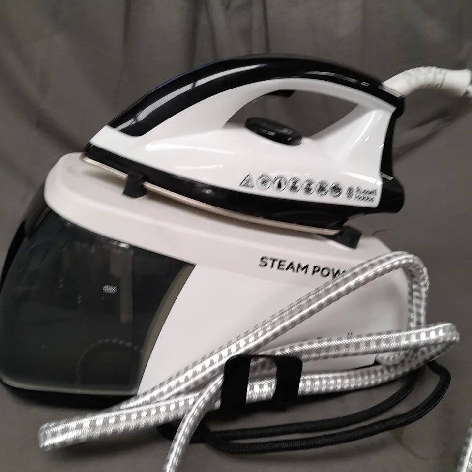 BOXED RUSSELL HOBBS STEAM POWER IRON IN WHITE