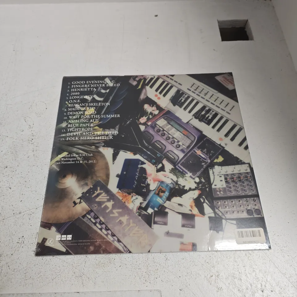 YEASAYER – LIVE AT THE 9:30 CLUB, WASHINGTON, DC (NOV 2012) – VINYL LP 