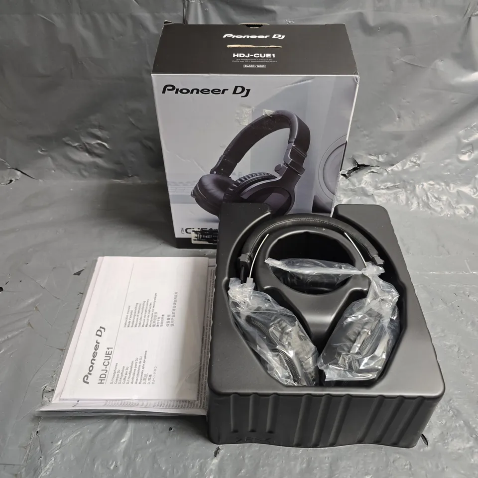 BOXED PIONEER DJ HDJ-CUE1 HEADPHONES IN BLACK