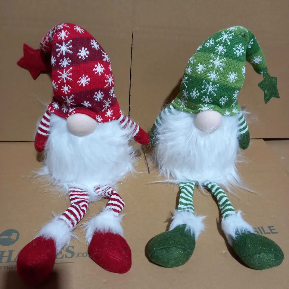 FESTIVE SET OF PRE-LIT GNOME DANGLY LEGS