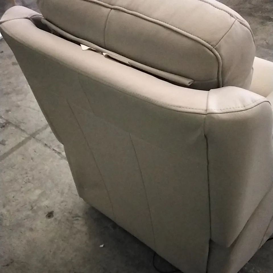 QUALITY BRITISH DESIGNED & MANUFACTURED G PLAN GREENWICH SMALL DUAL ELEVATE CAMBRIDGE PLASTER LEATHER ARMCHAIR 