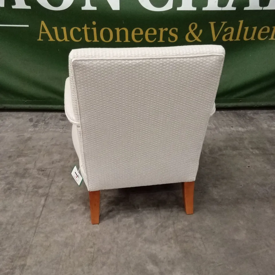 QUALITY HIGH-END DESIGNER FABRIC ACCENT CHAIR