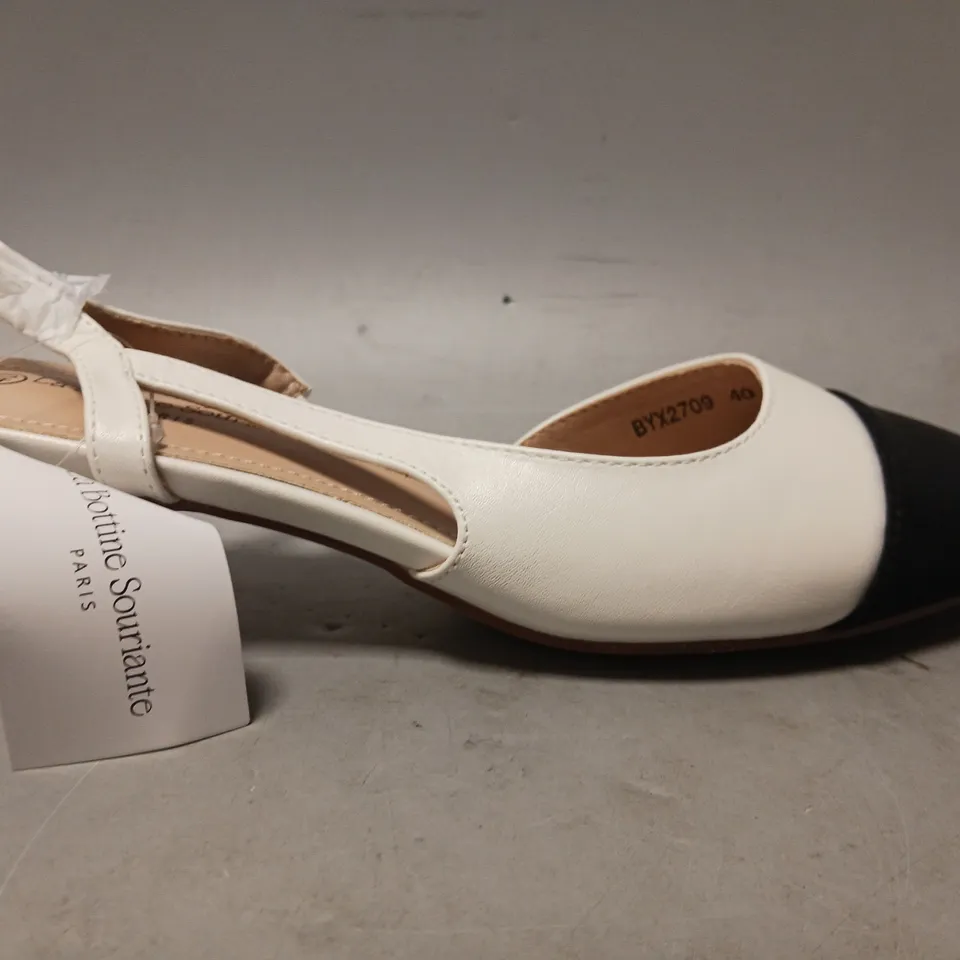 BOXED PAIR OF LA BOTTINE SOURIANTE CLOSED TOE LOW BLOCK HEEL SHOES IN WHITE/BLACK EU SIZE 40