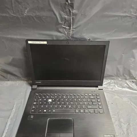 TOSHIBA SATELLITE PRO LAPTOP – BLACK CHASSIS - R40-C