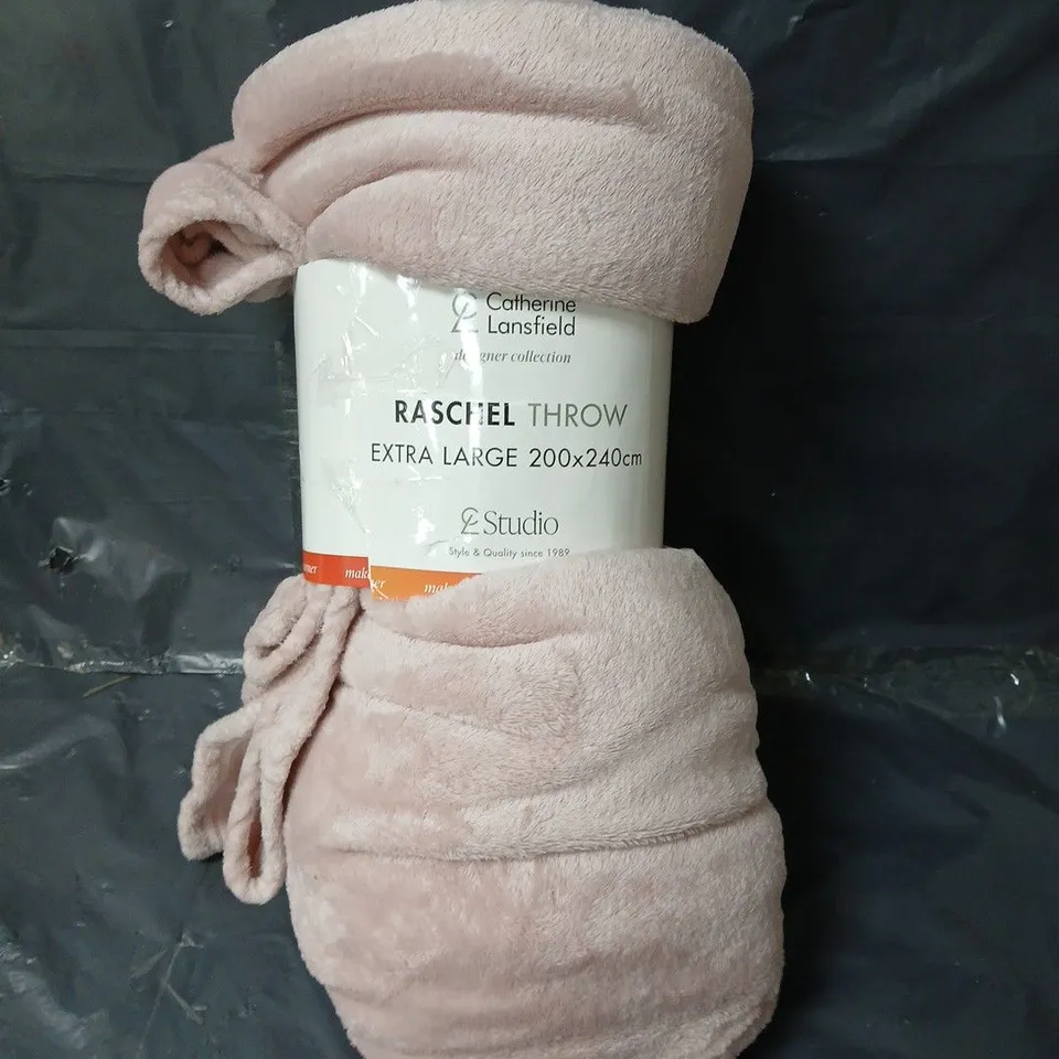 CATHERINE LANSFIELD RASCHEL EXTRA LARGE THROW - PINK - 200 X 240CM