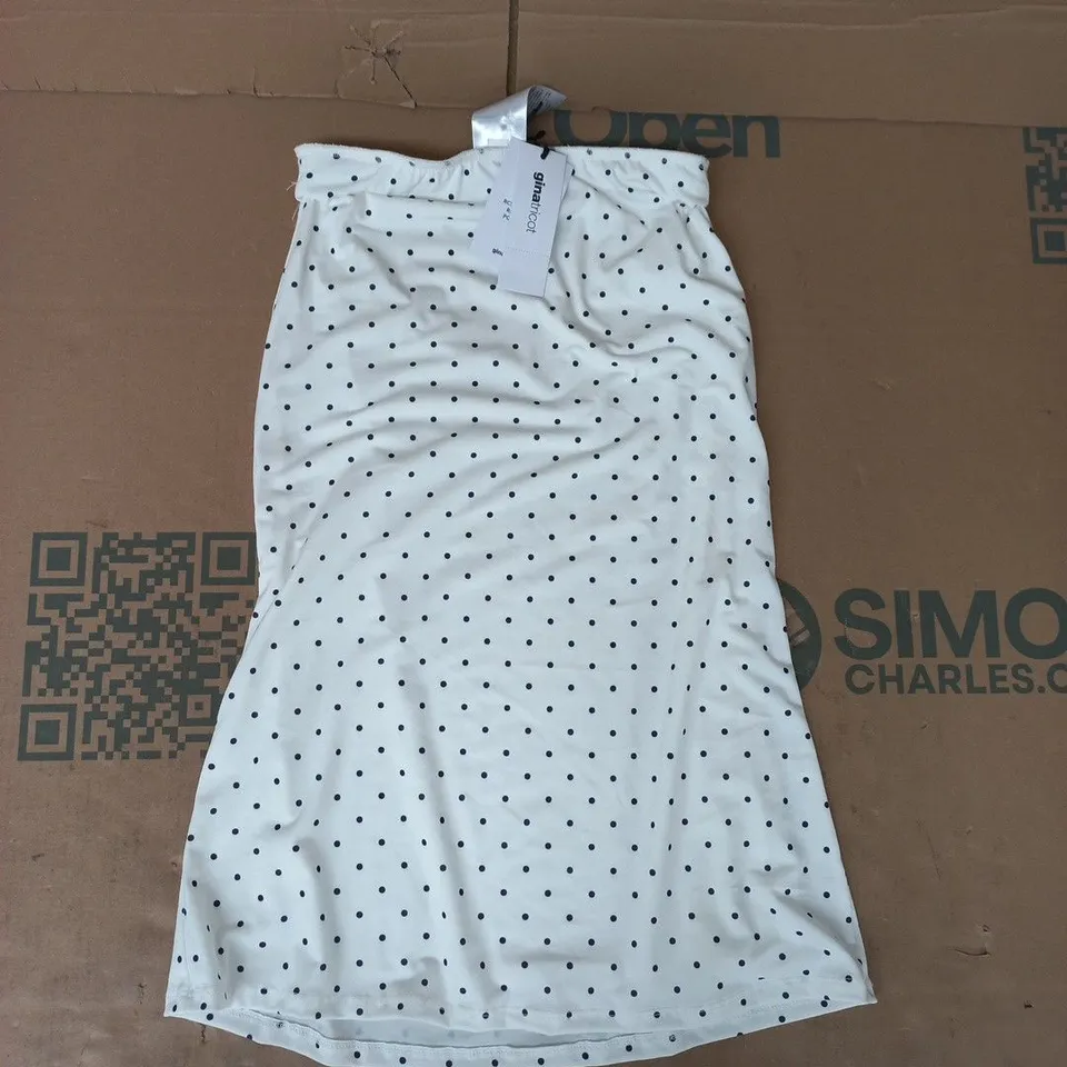 GINA TRICOT 90S MIDI SKIRT IN WHITE/BLACK POLKA DOT SIZE XS