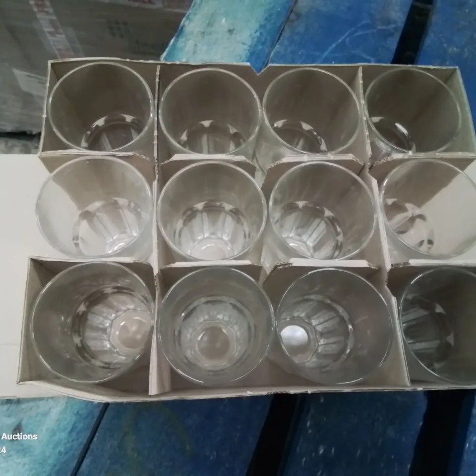 PALLET CONTAINING APPROXIMATELY 12 TILTED DISPLAY BASKETS AND 96 GLASS TUMBLERS