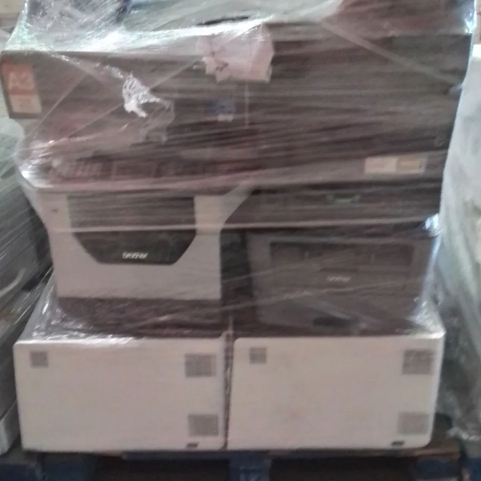 PALLET CONTAINING PRINTER