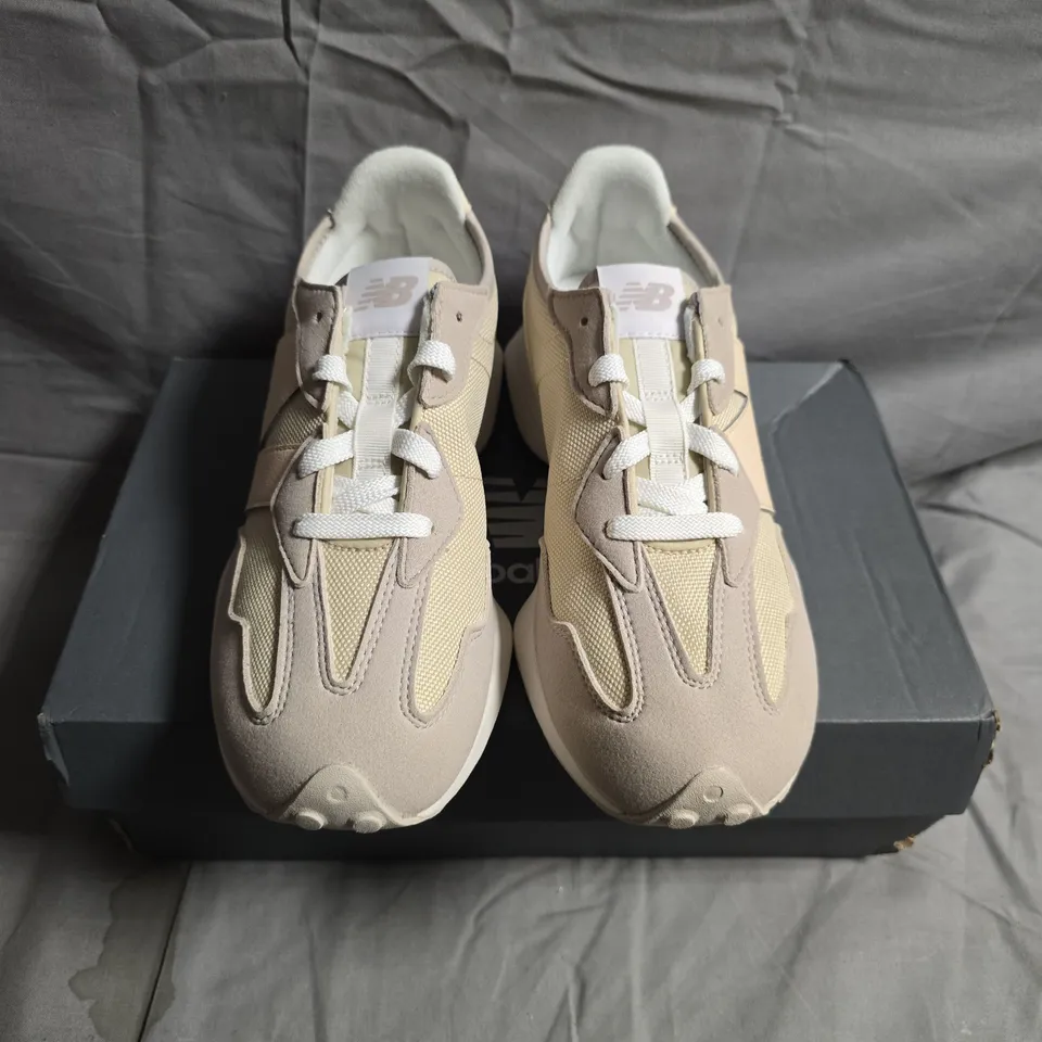 BOXED PAIR OF NEW BALANCE TRAINERS -  UK SIZE 4