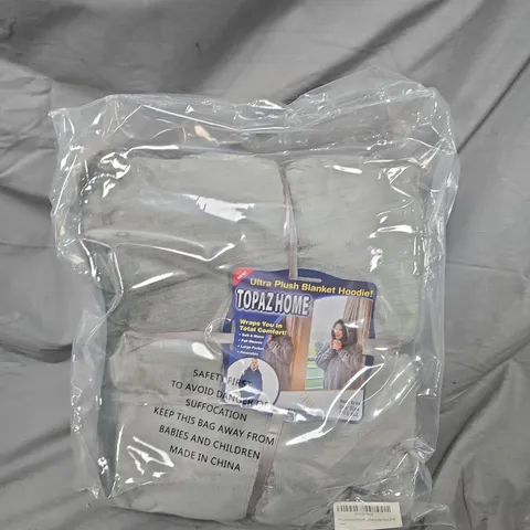 TOPAZHOME ULTRA PLUSH BLANKET HOODIE – GREY