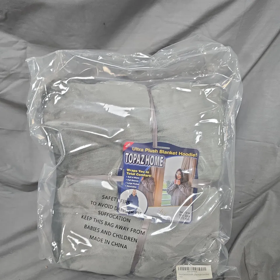 TOPAZHOME ULTRA PLUSH BLANKET HOODIE – GREY