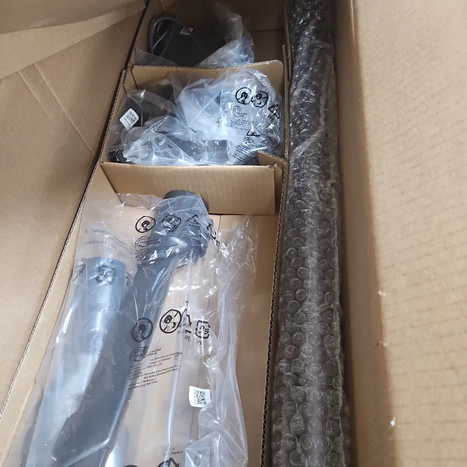 SAMSUNG JET 60 TURBO CORDLESS VACUUM CLEANER – BOXED