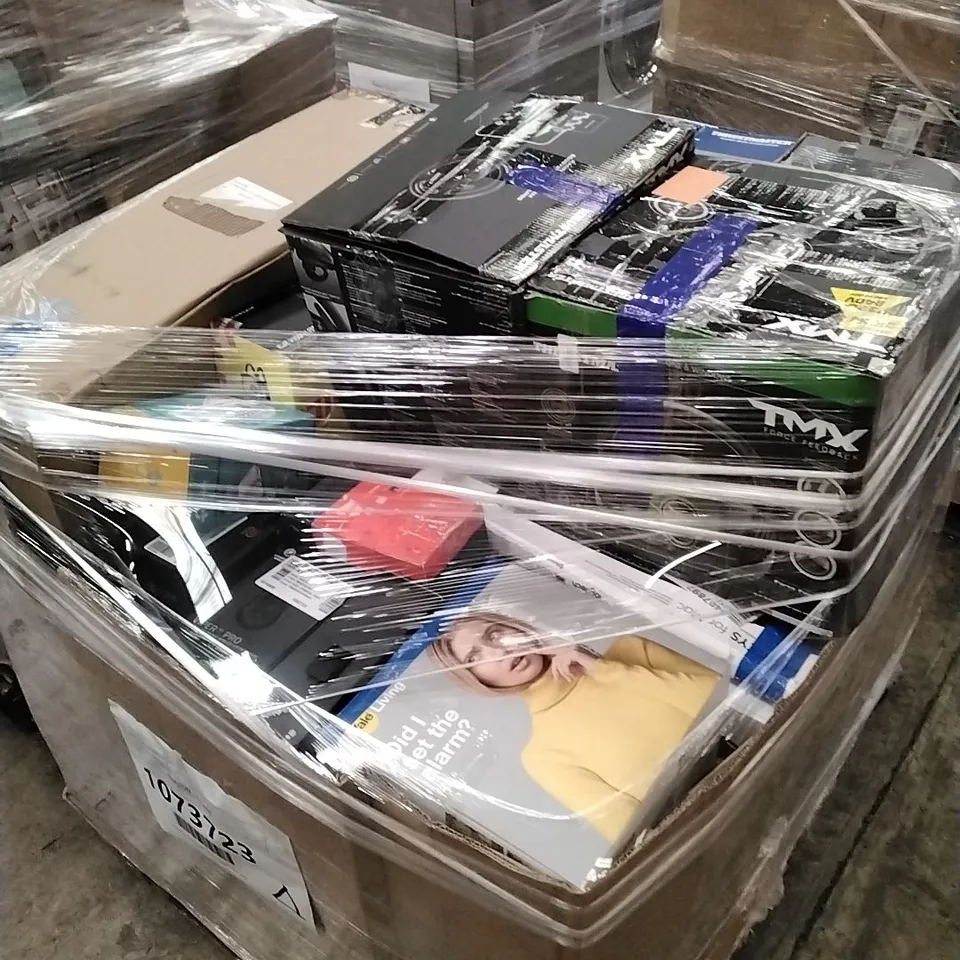 PALLET OF APPROXIMATELY 113 UNPROCESSED RAW RETURN HIGH VALUE ELECTRICAL GOODS TO INCLUDE;