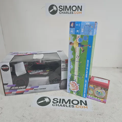 APPROXIMATELY 7 ASSORTED TOYS & GAMES PRODUCTS TO INCLUDE XCELER8 RALLY PANTHER, MINI SOCCER GOAL SET, BUSY LITTLE HAMSTER, ETC