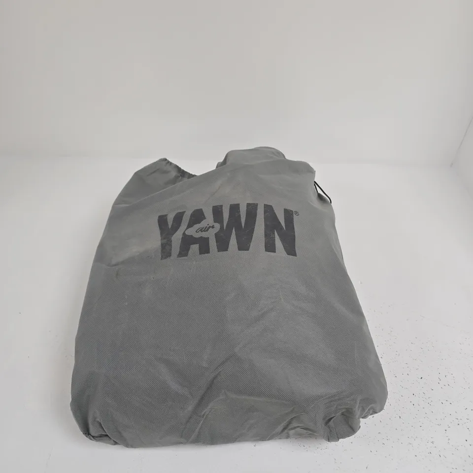 GREY YAWN DRAWSTRING BAG WITH BLOW UP AIR BED