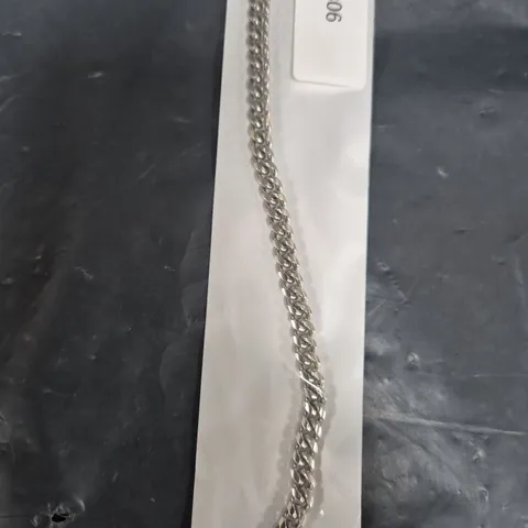 BOX OF APPROXIMATELY 45 YOSITHA CHAINS