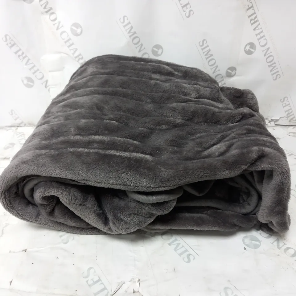 BOXED COZEE HOME VELVET SOFT HEATED BLANKET IN CHARCOAL 