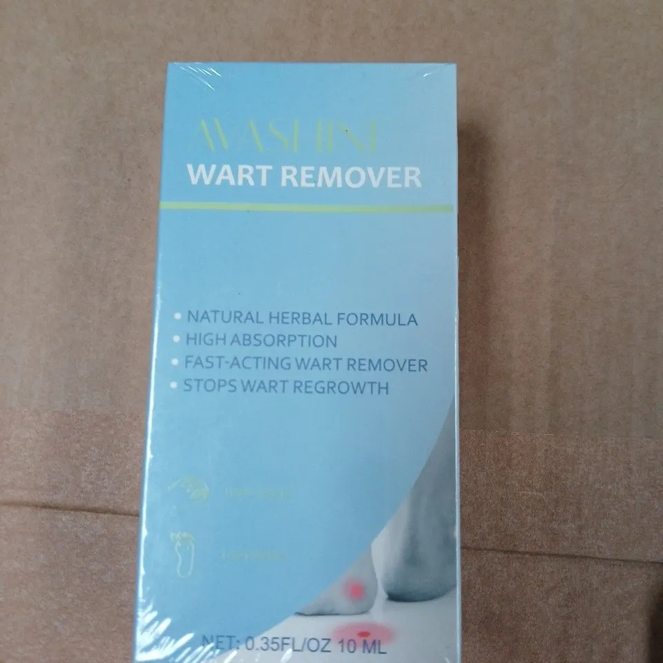 APPROXIMATELY 15 ASSORTED ITEMS INCLUDING SILICONE SCAR GEL , WART REMOVER AND TURMERIC VITAMIN TONER 