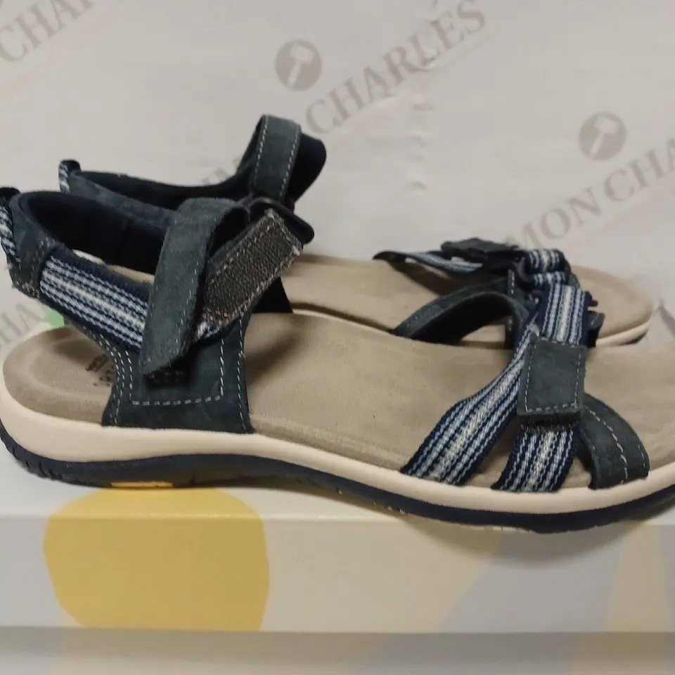 EARTH ORIGINS SERENA NAVY BLUE SIZE 7 SANDALS 
