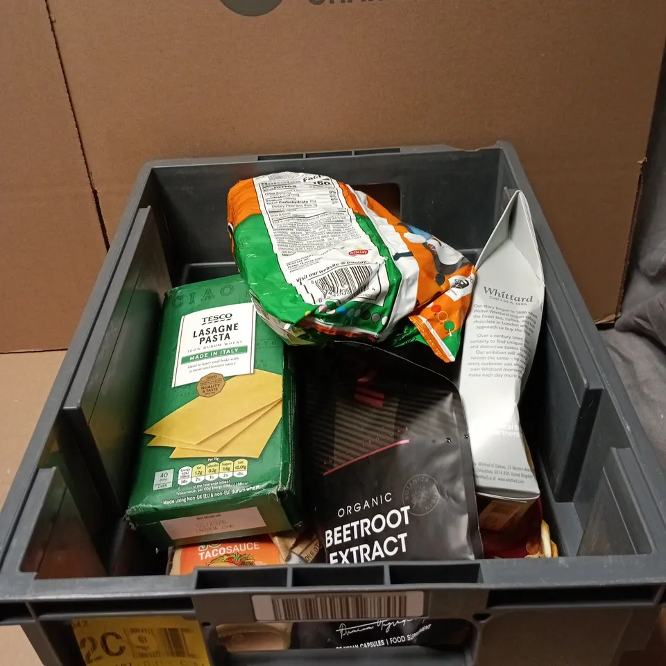 TOTE OF APPROXIMATELY 15 ASSORTED FOOD/DRINK ITEMS TO INCLUDE LINDT CREATION DESSERT, CHEETOS, WHITTARD EARL GREY, TESCO LASAGNA PASTA, WERTHERS ORIGINAL, ALPHA ZERO ONE ORGANIC BEETROOT EXTRACT ETC