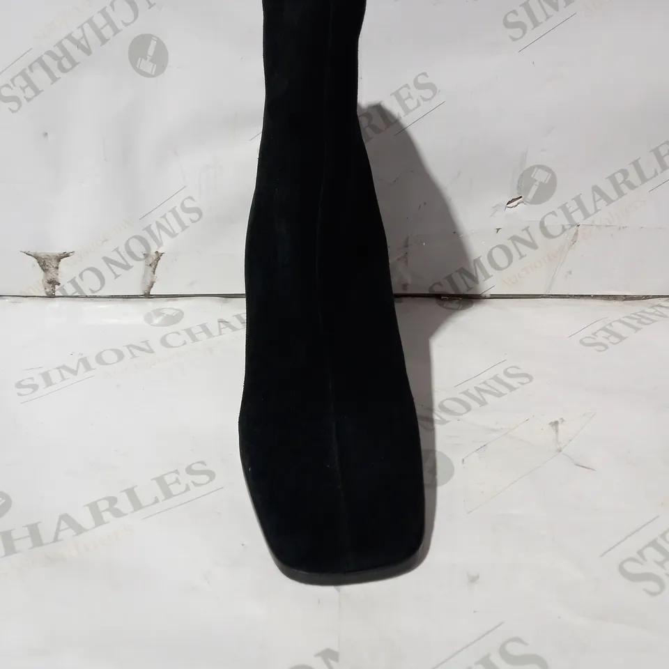 BOXED PAIR OF CLARKS SEREN ZIP FAUX SUEDE HEELED ANKLE BOOTS IN BLACK UK SIZE 4