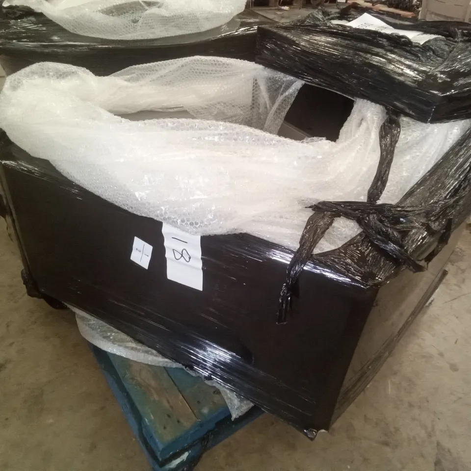 PALLET OF BATHROOM BASINS AND BASIN BASES