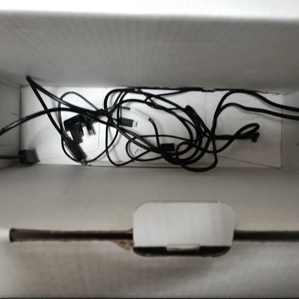 SONY PLAYSTATION 5 CONSOLE – WHITE (DISC DRIVE) – USED