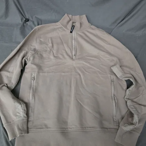 WEEKEND OFFENDER LONG SLEEVE 1/4 ZIP IN TAUPE - SMALL