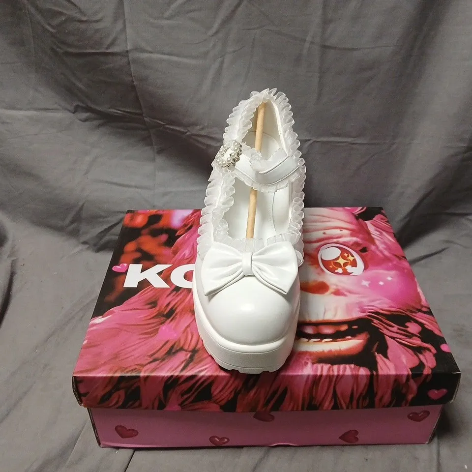 BOXED PAIR OF KOI TIRA RUFFLE MARY JANES PORCELAIN DELIGHTS EDITION IN WHITE SIZE UK 11